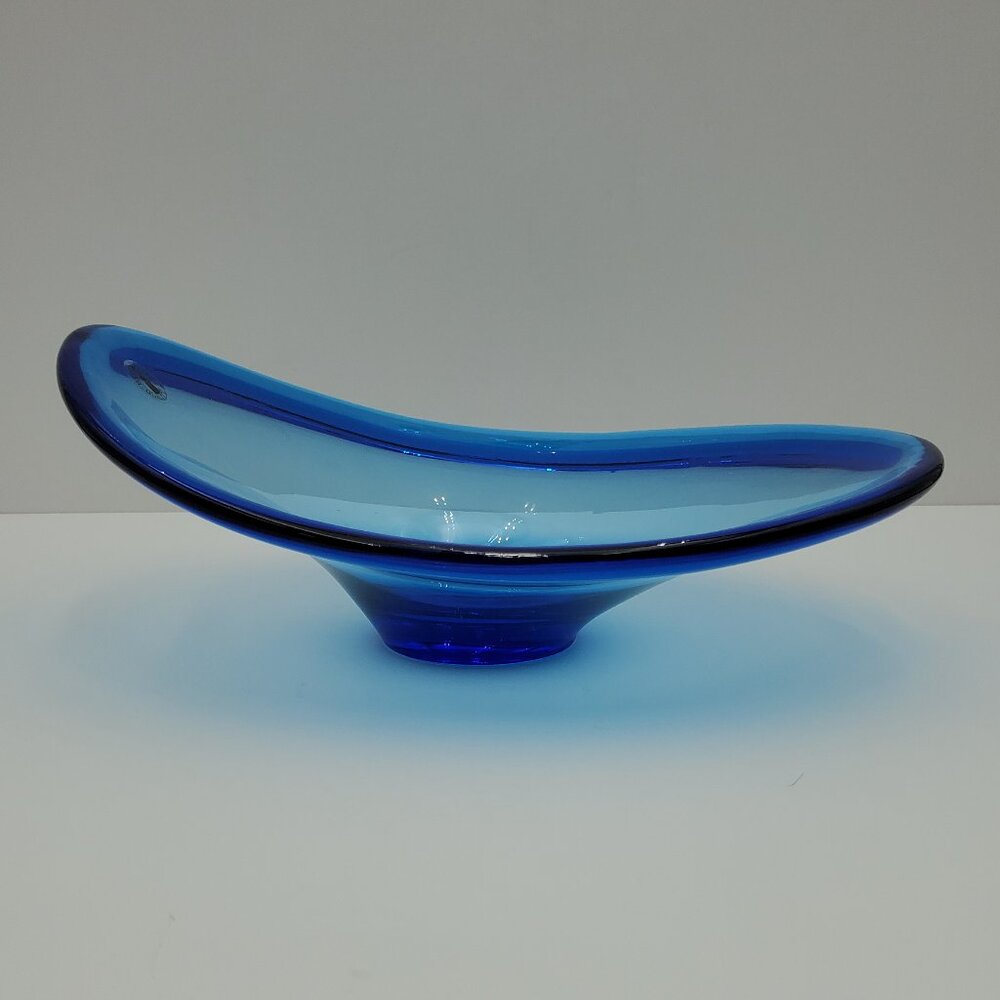 Blue Glass Oval Bowl Blue Art Glass Bowl Scandinavian Style Glass Pocket Tray
